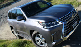 /i/images/RoadTests/Lexus/TNMay24_Lexusquicktrip.jpg